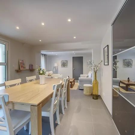 Maison Familiale Avec Piscine * Saint-Privat-des-Vieux