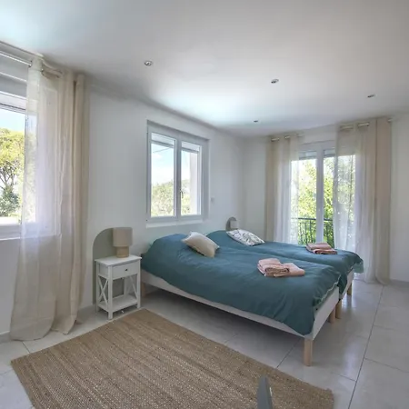 Villa Maison Familiale Avec Piscine *